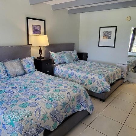 Manatee, Studio202, Beach Steps Away! Pool+Wifi รัสกิน ภายนอก รูปภาพ